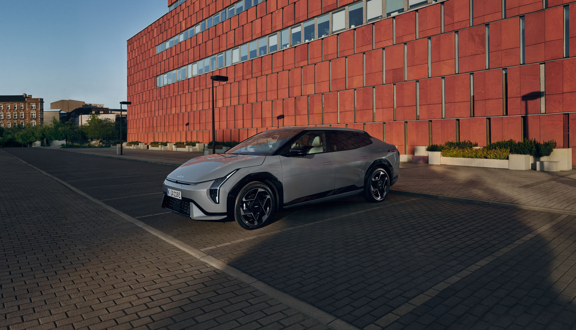 EV4 Fastback - Autonomie de până la 633 km